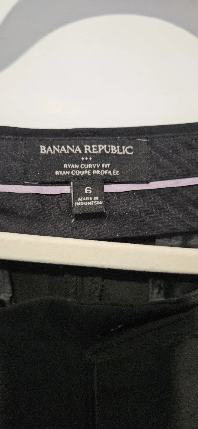NEGOTIABLE - Banana Republic Ryan Curvy Fit Black Pants - Size 6 - photo 2