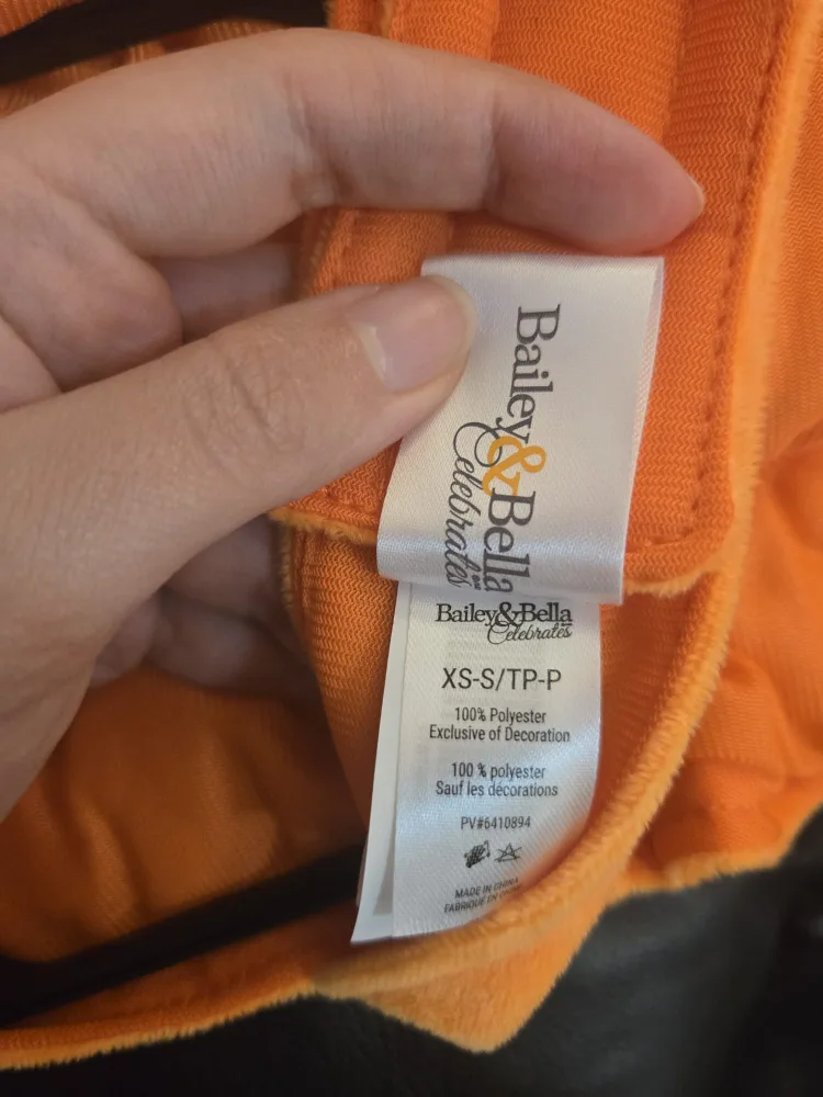 Bailey&Bella Bee and Pumpkin costumes for pets image indicator(6)