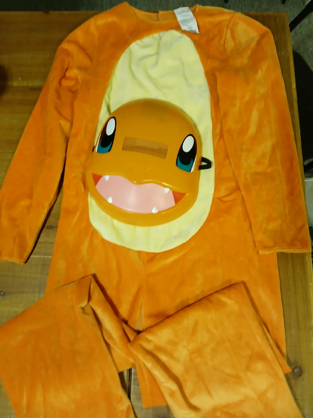 Charmander Pokemon Halloween Costume Size 7/8 image indicator(2)