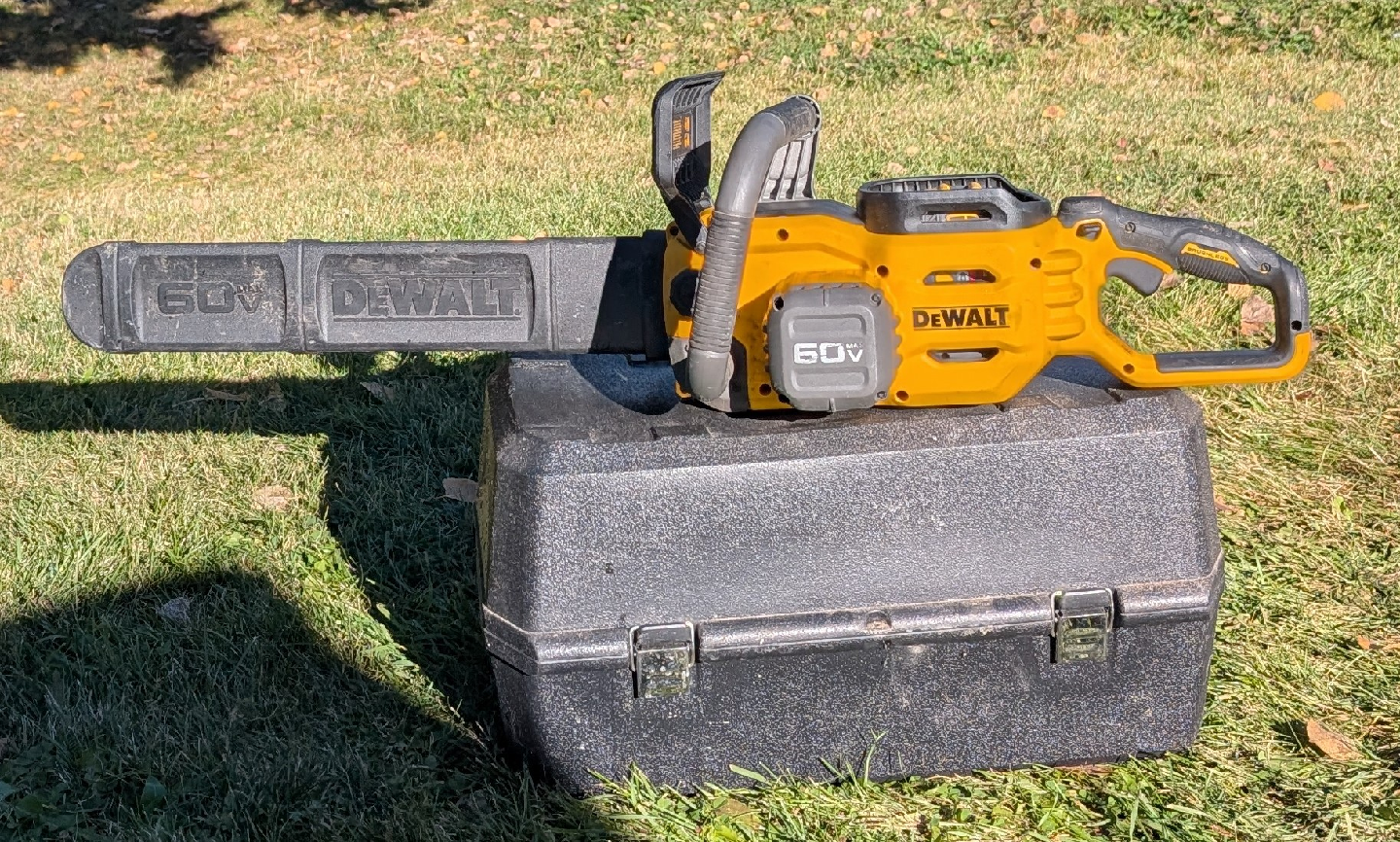 DeWalt 60V Chainsaw with Case