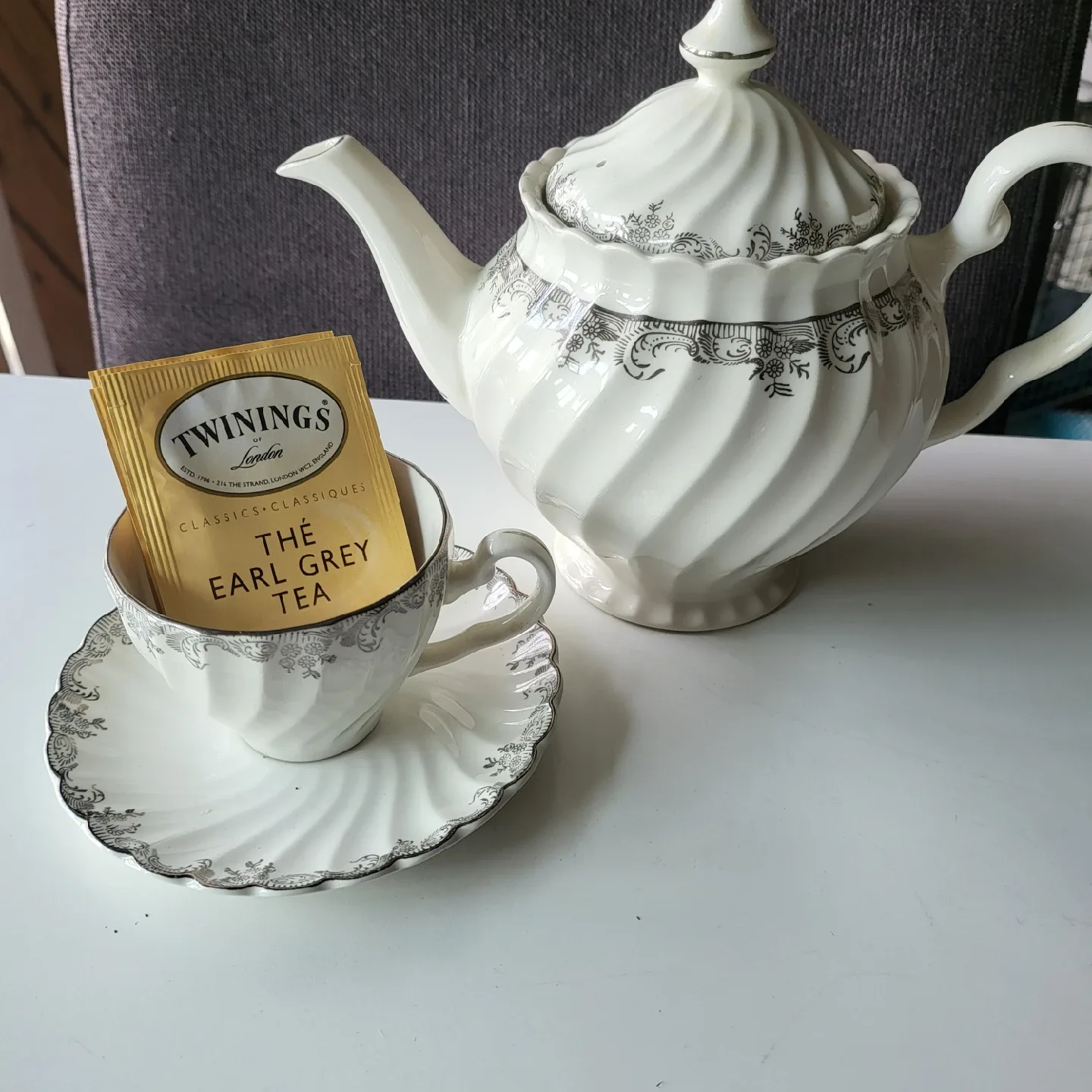 Johnson Bros Ironstone Tea Set image indicator(4)