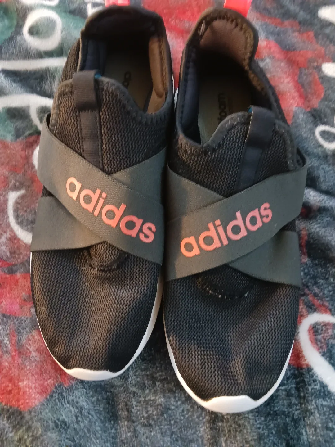 running Shoes image indicator(2)