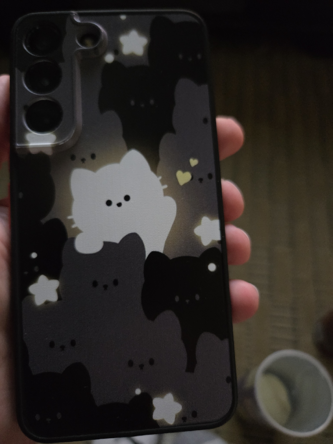 Samsung Galaxy S22 phone and case - photo 2
