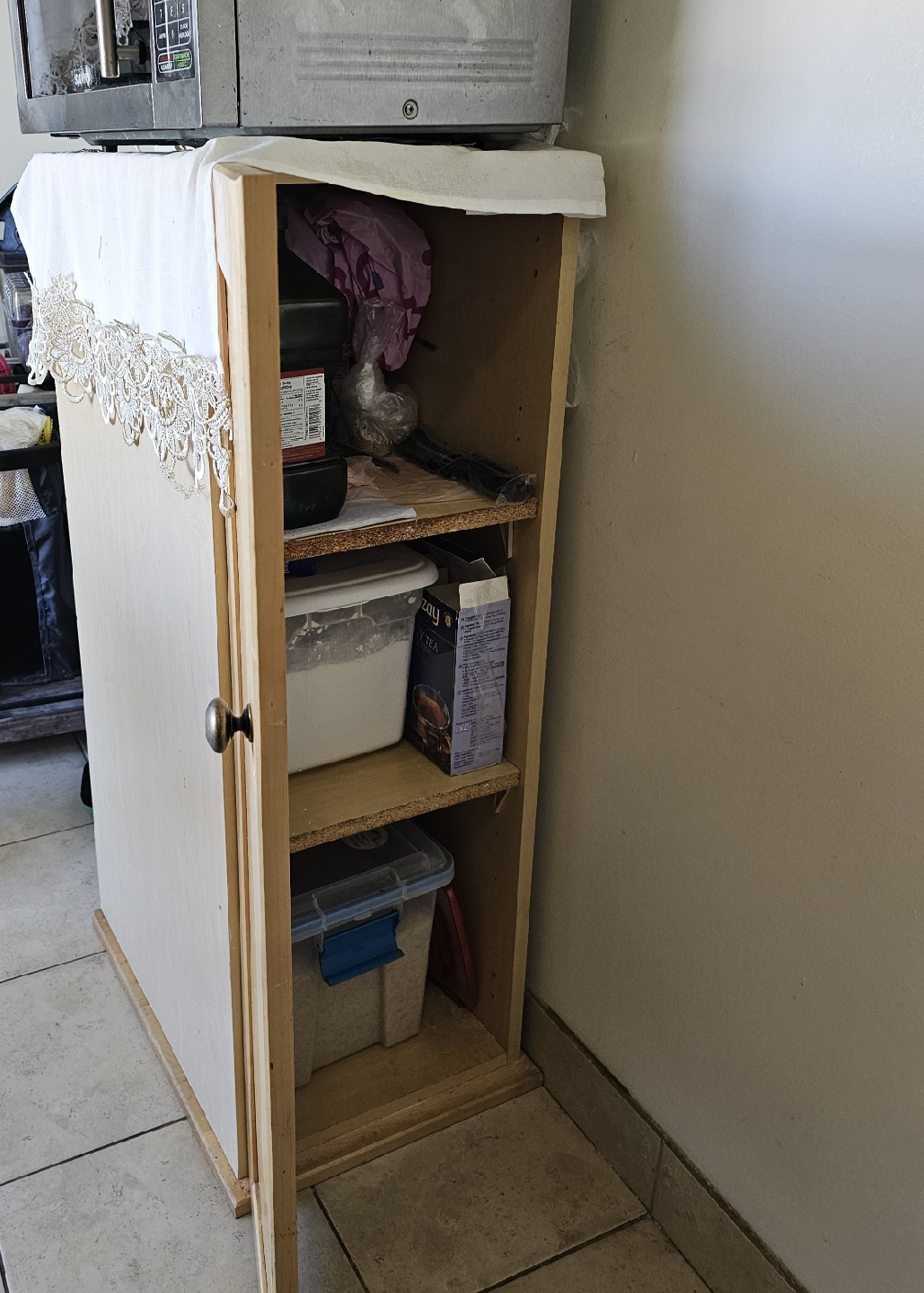 Wooden Kitchen Cabinet