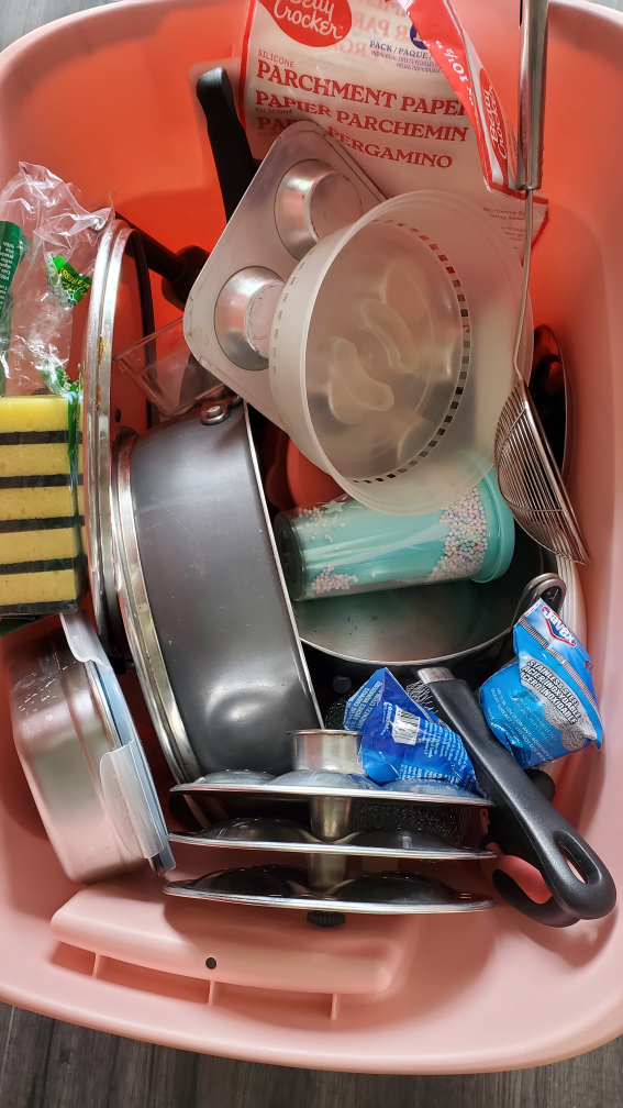 Mixed Kitchenware Lot
