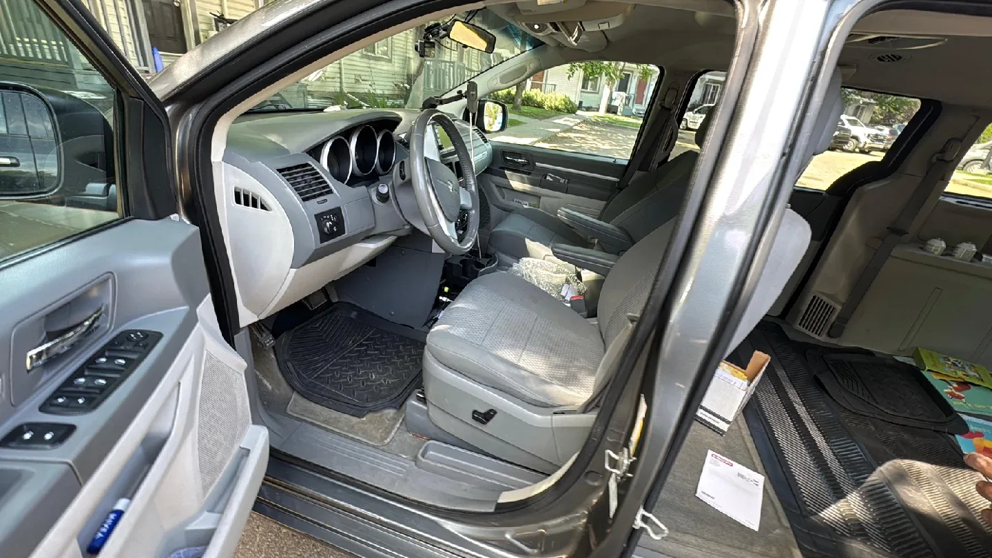 Dodge Grand Caravan image indicator(8)