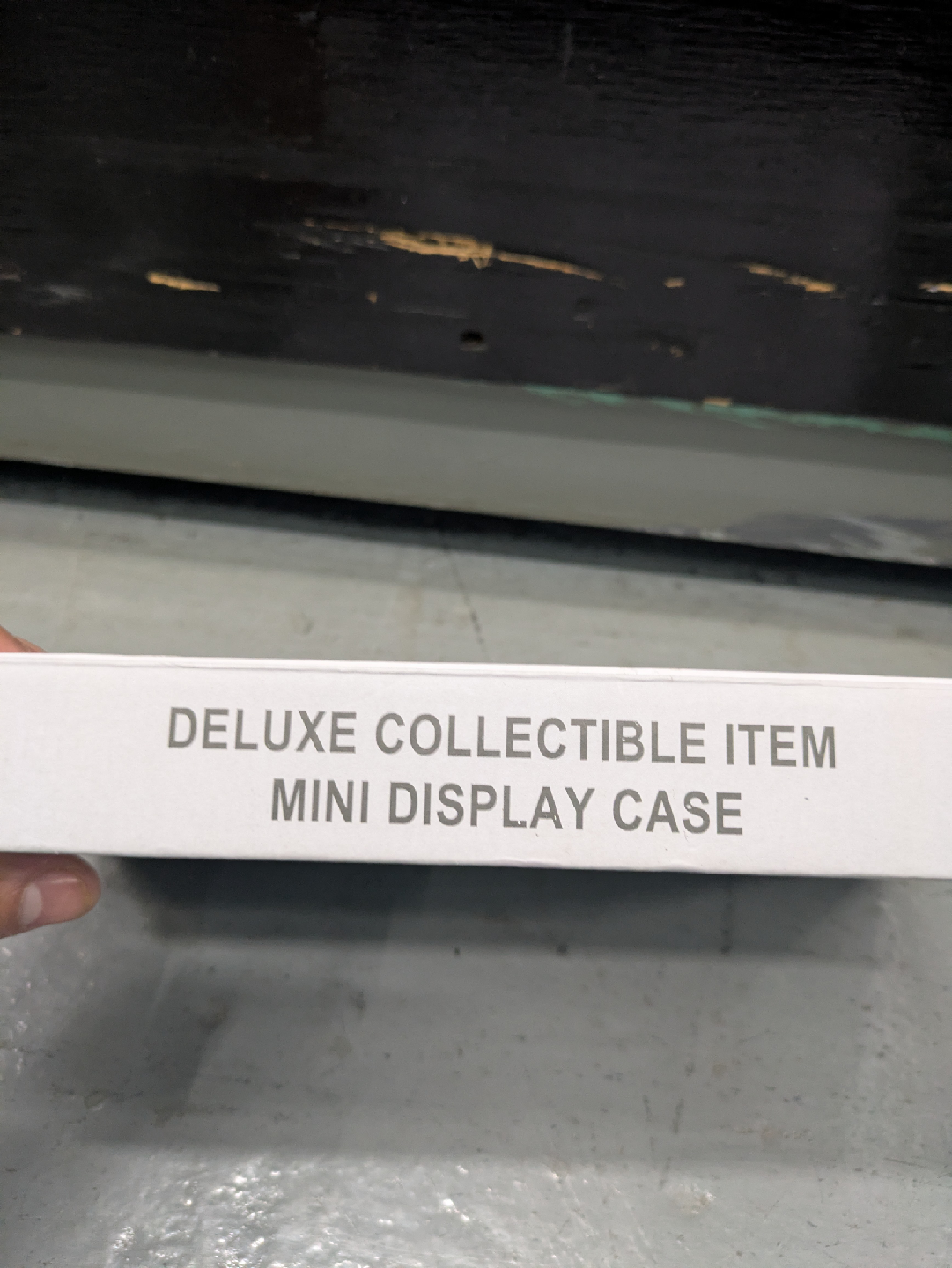 Deluxe Collectible Mini Display Case - photo 3