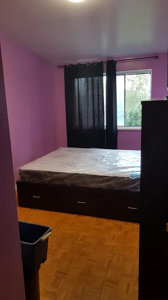 furnished room for rent Kippling and Dixon area thumbnail