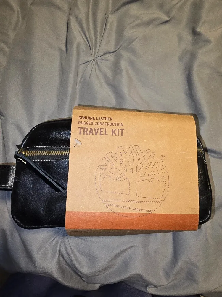 Timberland Leather Travel Kit - New in Box thumbnail
