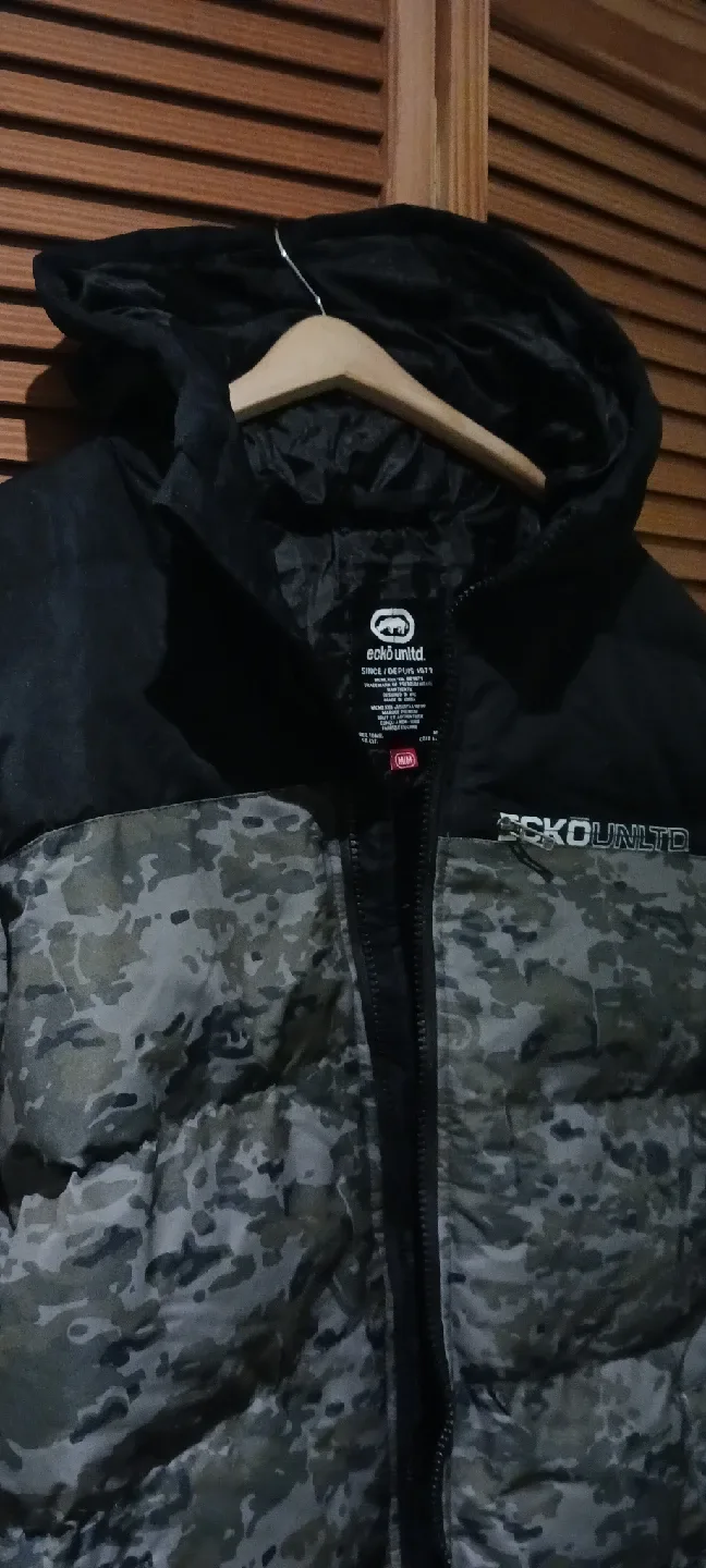 Ecko Unltd. Camo Puffer Jacket - Size M image indicator(2)