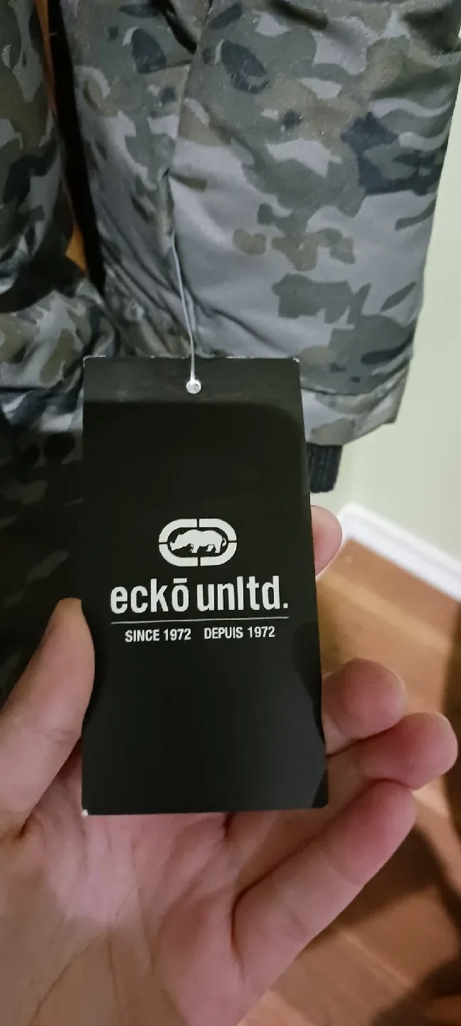 Ecko Unltd. Camo Puffer Jacket - Size M image indicator(6)