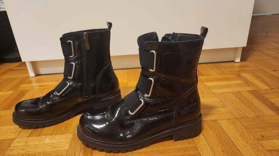 Artica Waterproof Leather Boots Size 6 image indicator(2)