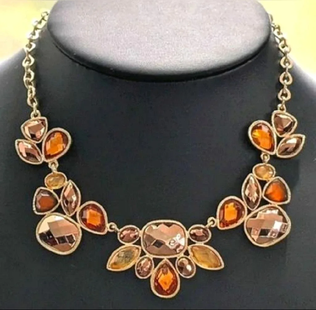 NEW✨ Beautiful Earth-Tone Bronze Stone Frontal Necklace image indicator(2)