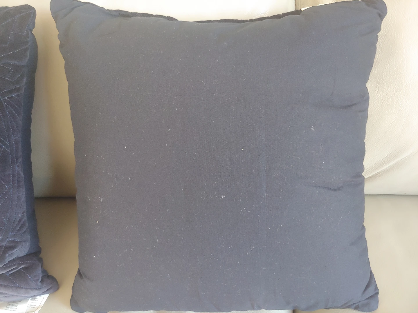 2 New Decorative Cushion - 18 in x 18 in - photo 3