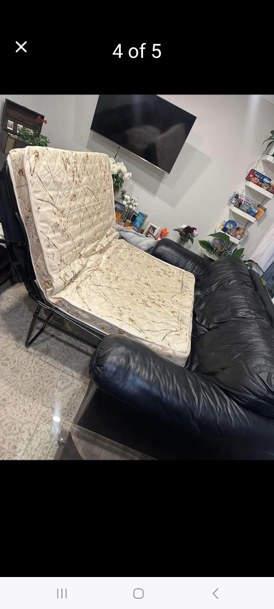 Free delivery Black Leather Sofa image indicator(3)