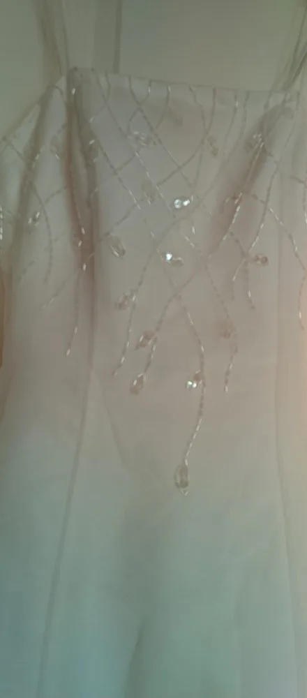 White Wedding Dress image indicator(7)