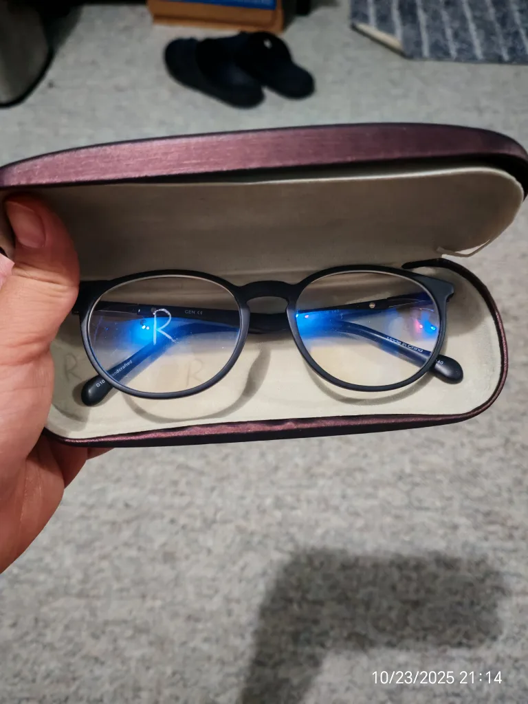 The Vision Centre Glasses A1653 BLK 51-18-140 image indicator(3)