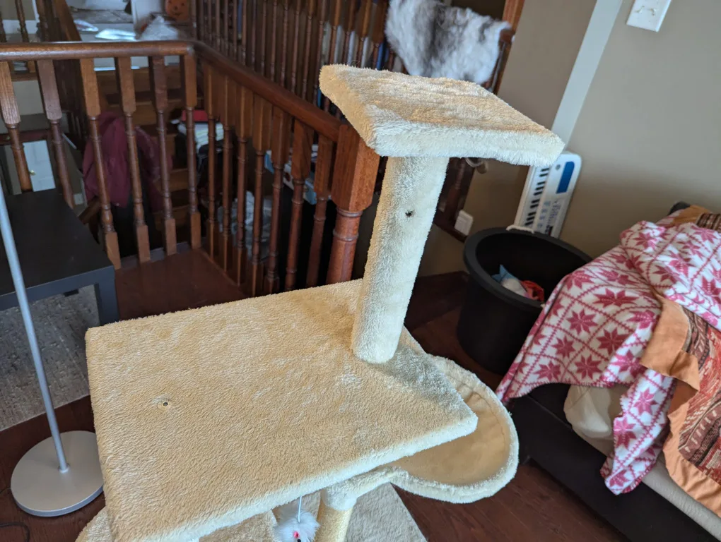 Cat Tree with Scratching Post image indicator(5)