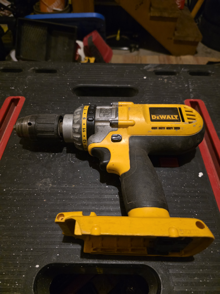 DeWalt DC900 Heavy Duty Cordless Drill/Driver/Hammerdrill