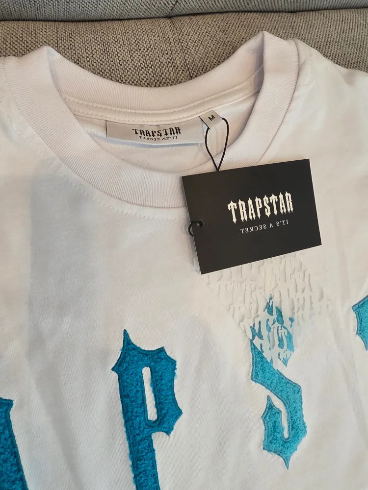 New Trapstar 'It's a Secret' White T-Shirt - Size M image indicator(2)