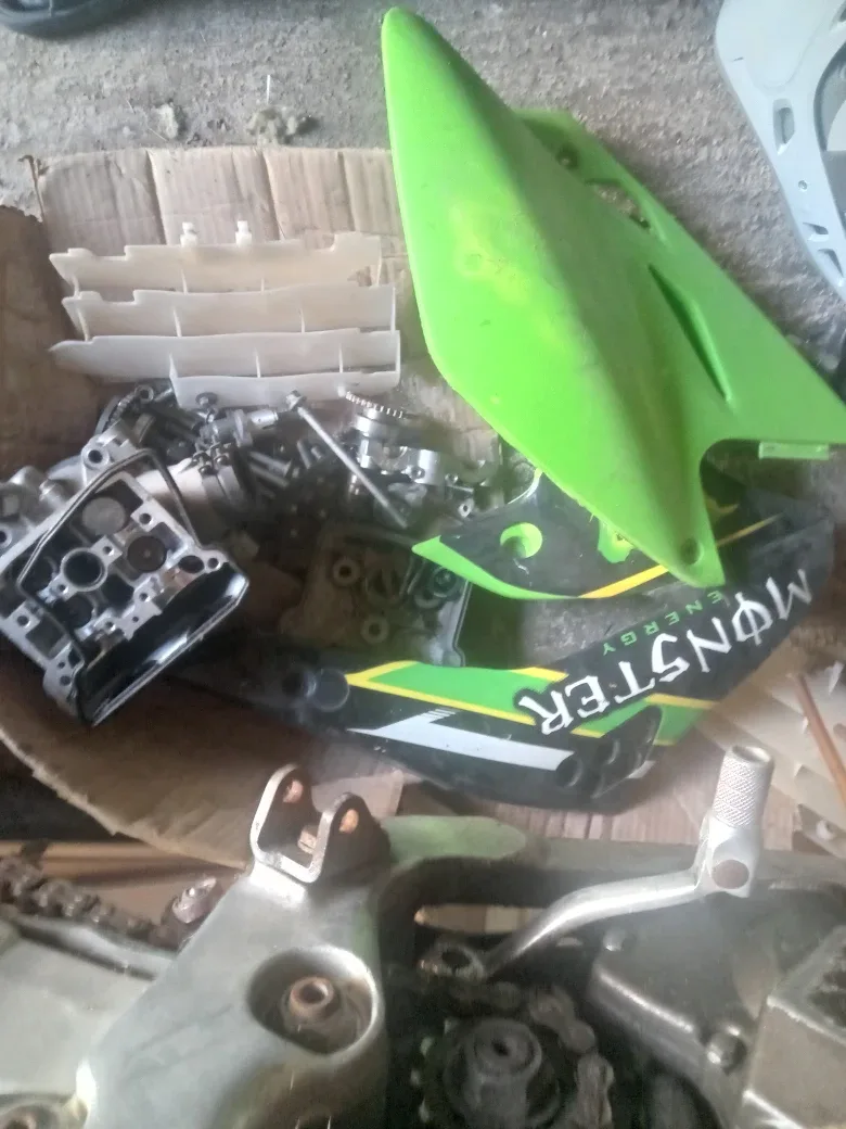 Kawasaki Dirt Bike - Parts or Repair image indicator(7)