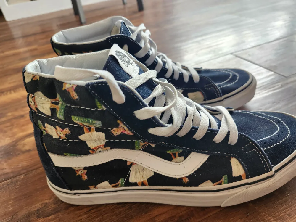 Vans Sk8-Hi Aloha/Navy Women's Size 7 thumbnail