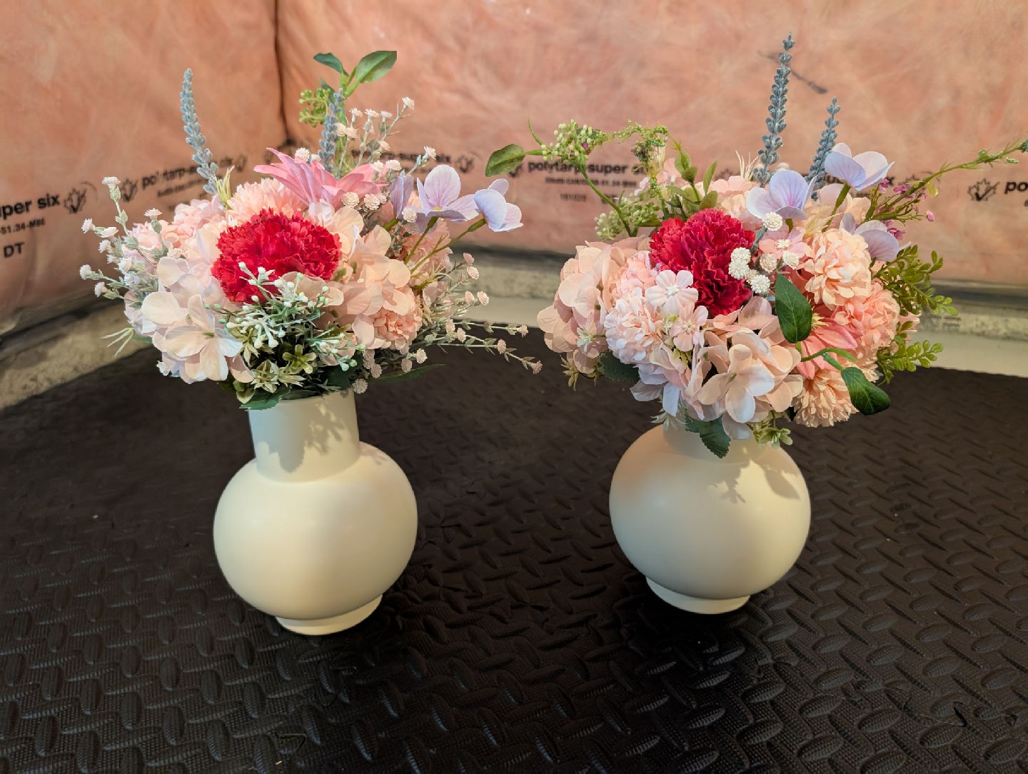 Floral Arrangement in Vase Set 🥕
