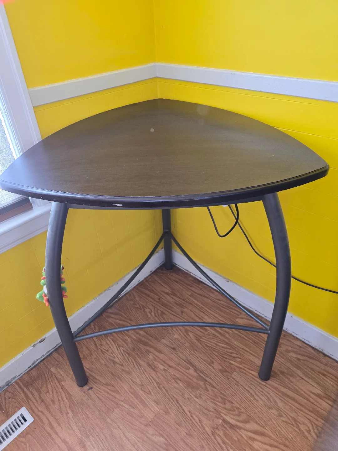 Corner Table & Chair Set image indicator(2)