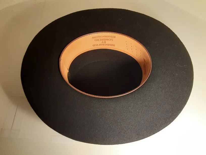 Handcrafted Black Hat - Sombrero Altto Fashion Collection image indicator(5)