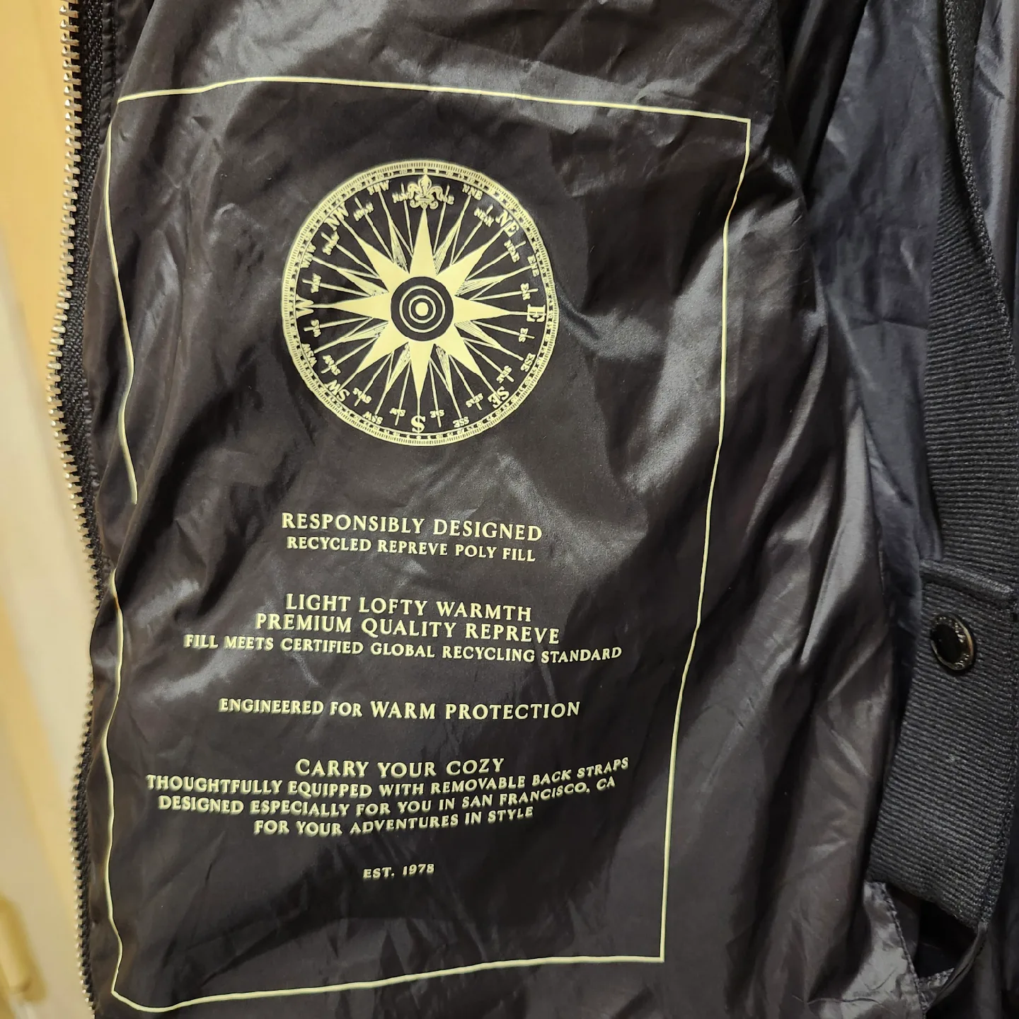 Banana Republic Black Puffer Jacket - Size M image indicator(2)