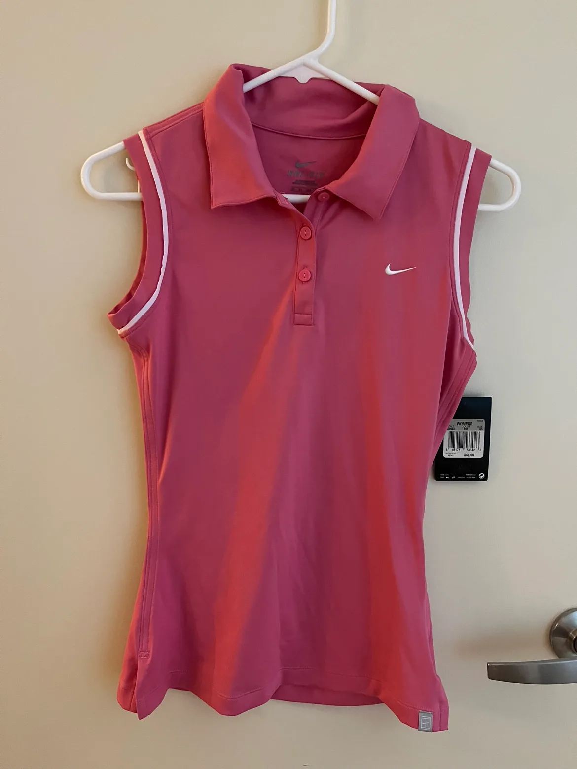 Nike sleeveless golf shirt pink (new)
