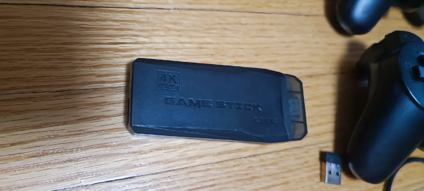 Game Stick Lite 4K with 2 Wireless Controllers image indicator(2)