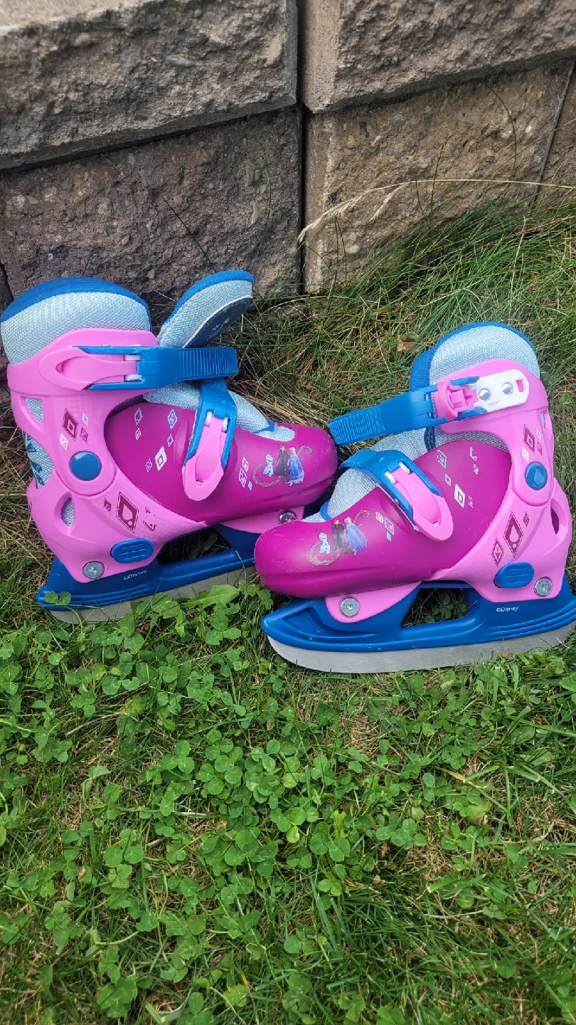 Disney Frozen Ice Skates - Size 8-11 kids thumbnail