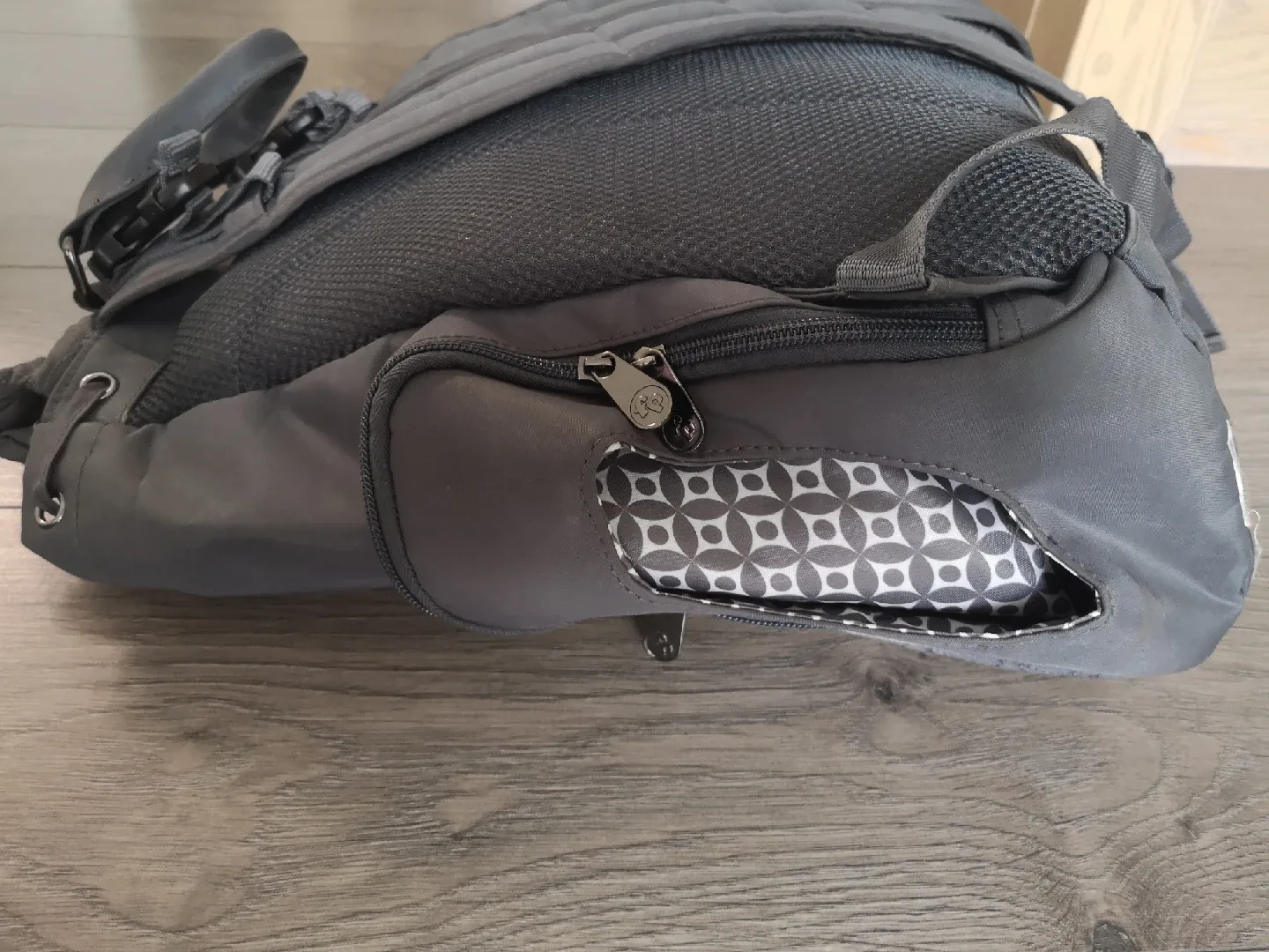 Fisher-Price Diaper Backpack - Grey image indicator(5)