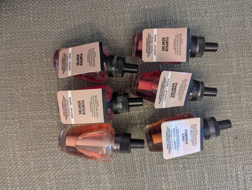 Pumpkin Bath & Body Works Wallflowers Refills image indicator(2)