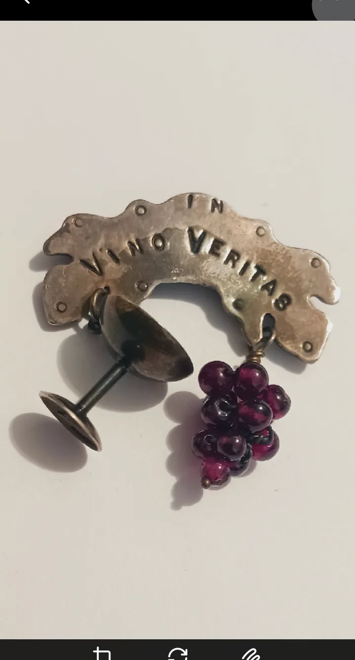 Peggy Johnson Sterling Silver 'In Vino Veritas' Pin thumbnail