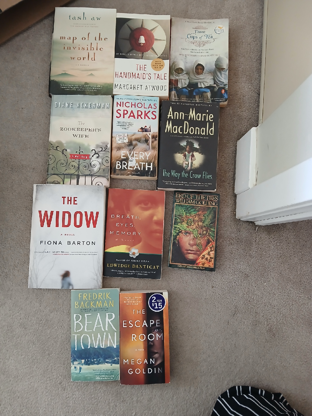 $8 books -- Swipe and read below! - photo 2