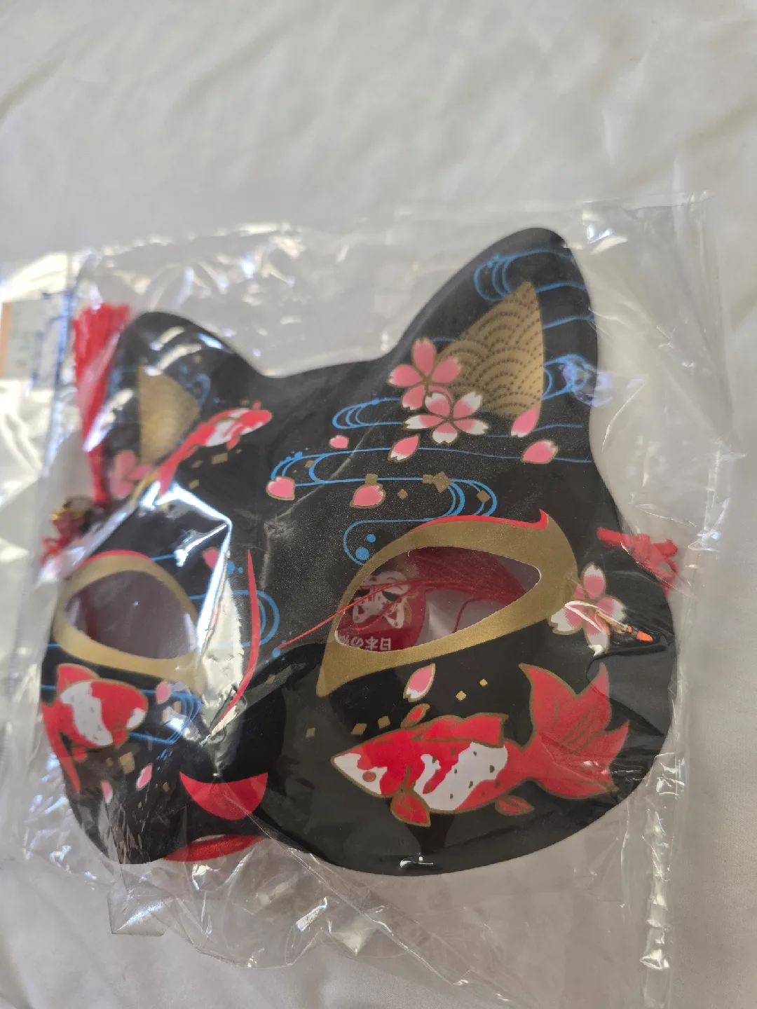 🥕Kitsune Fox Mask - Black with Goldfish Design Halloween image indicator(2)