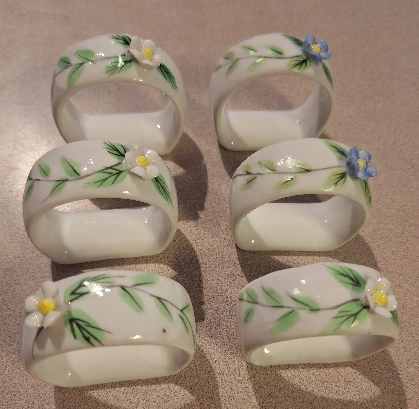 Vintage Floral Porcelain Napkin Rings - Set of 6 image indicator(2)