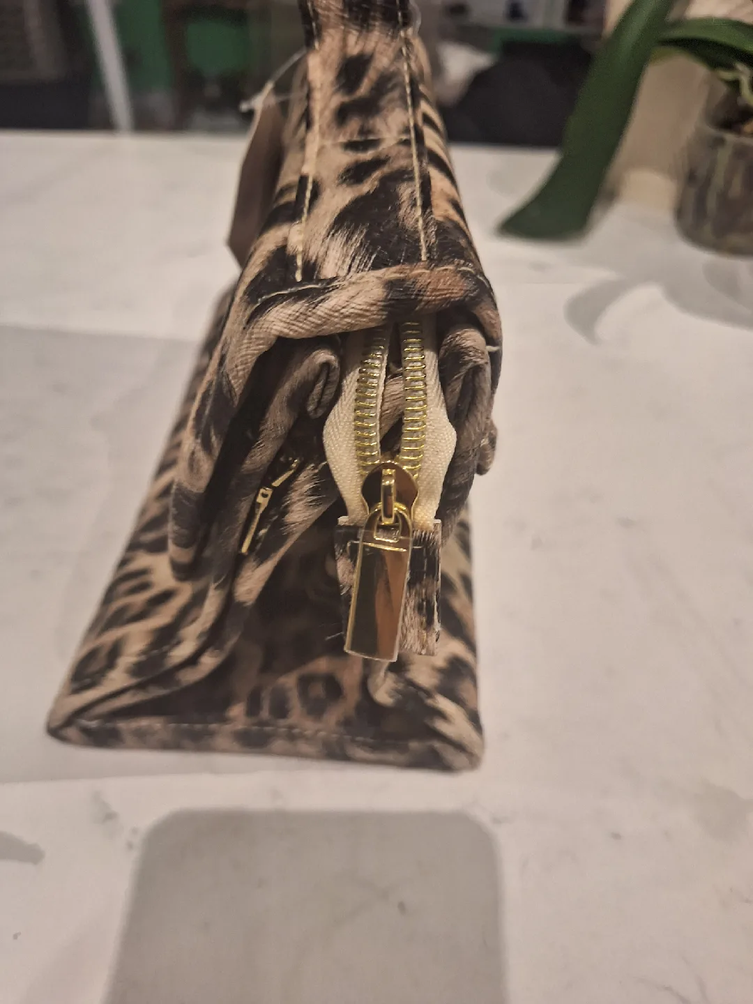 Quo Leopard Print Makeup Bag image indicator(2)