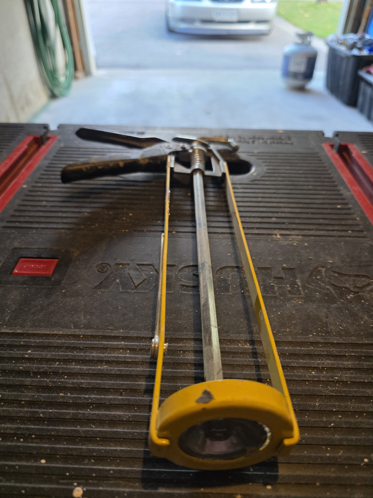 Husky Caulk Gun - photo 2