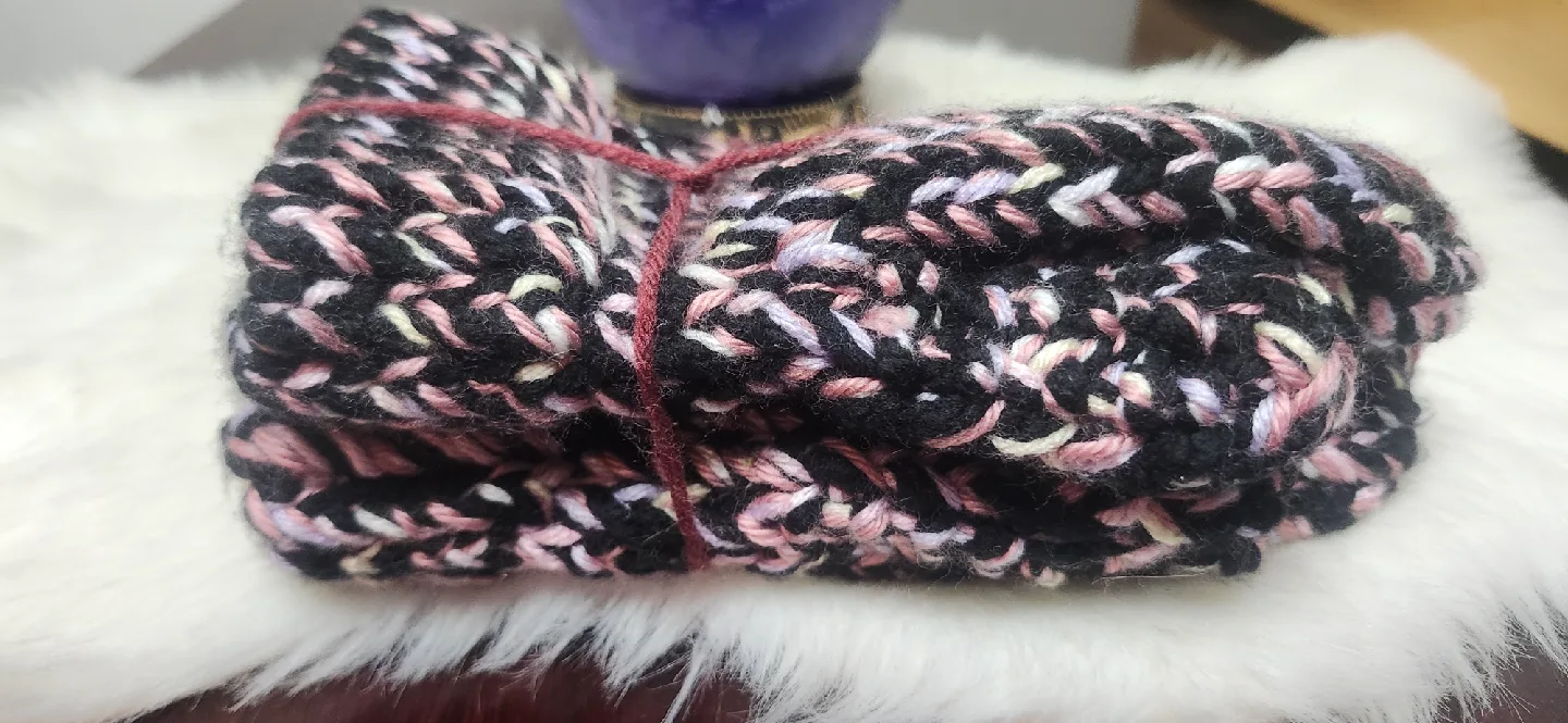 Handmade Knitted Mittens - Black/Pink*NEW* image indicator(2)