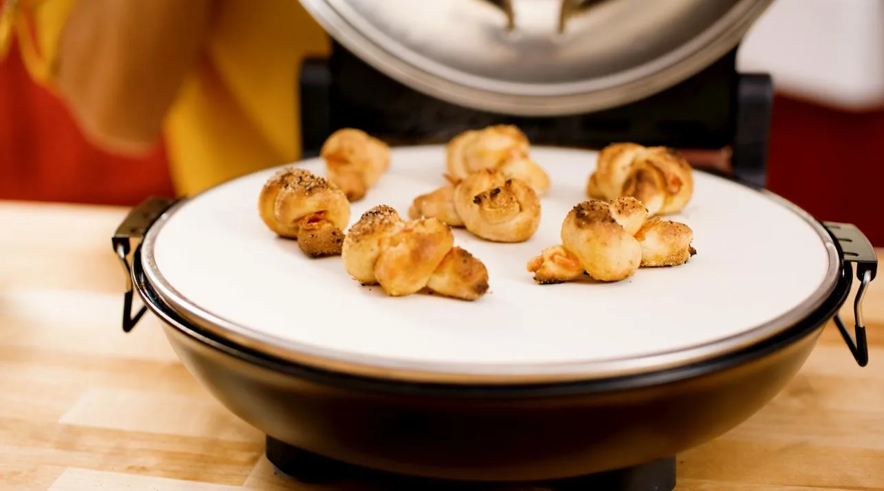 Granite Stone Piezano Pizza Oven image indicator(3)