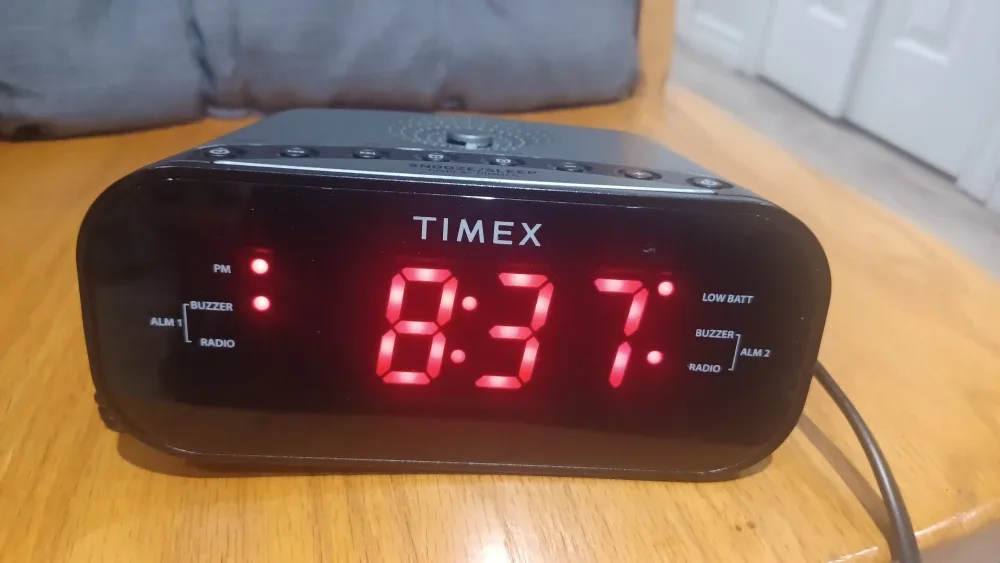 Timex Alarm Clock image indicator(2)