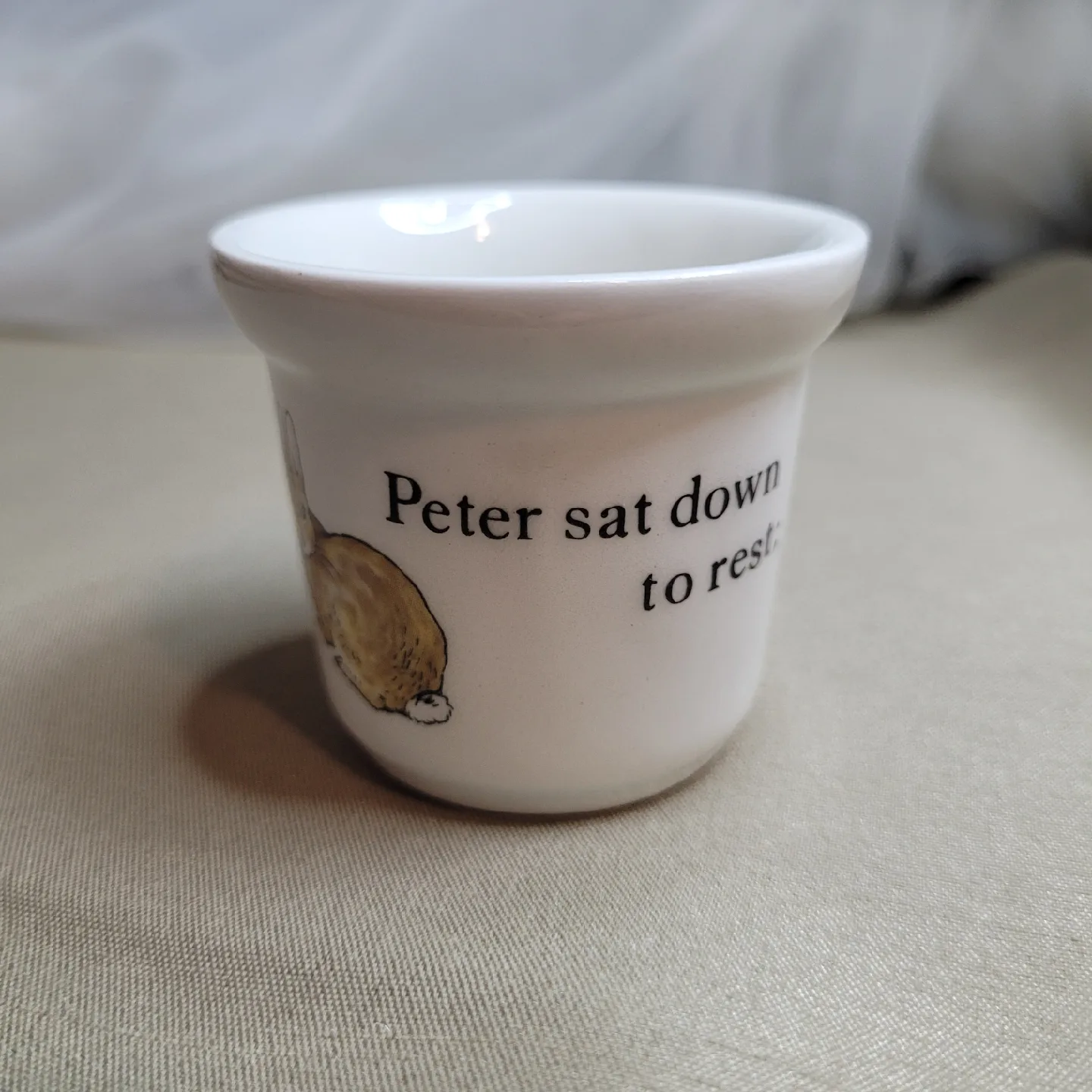 Vintage Wedgwood Peter Rabbit Egg Cup etc. England image indicator(8)
