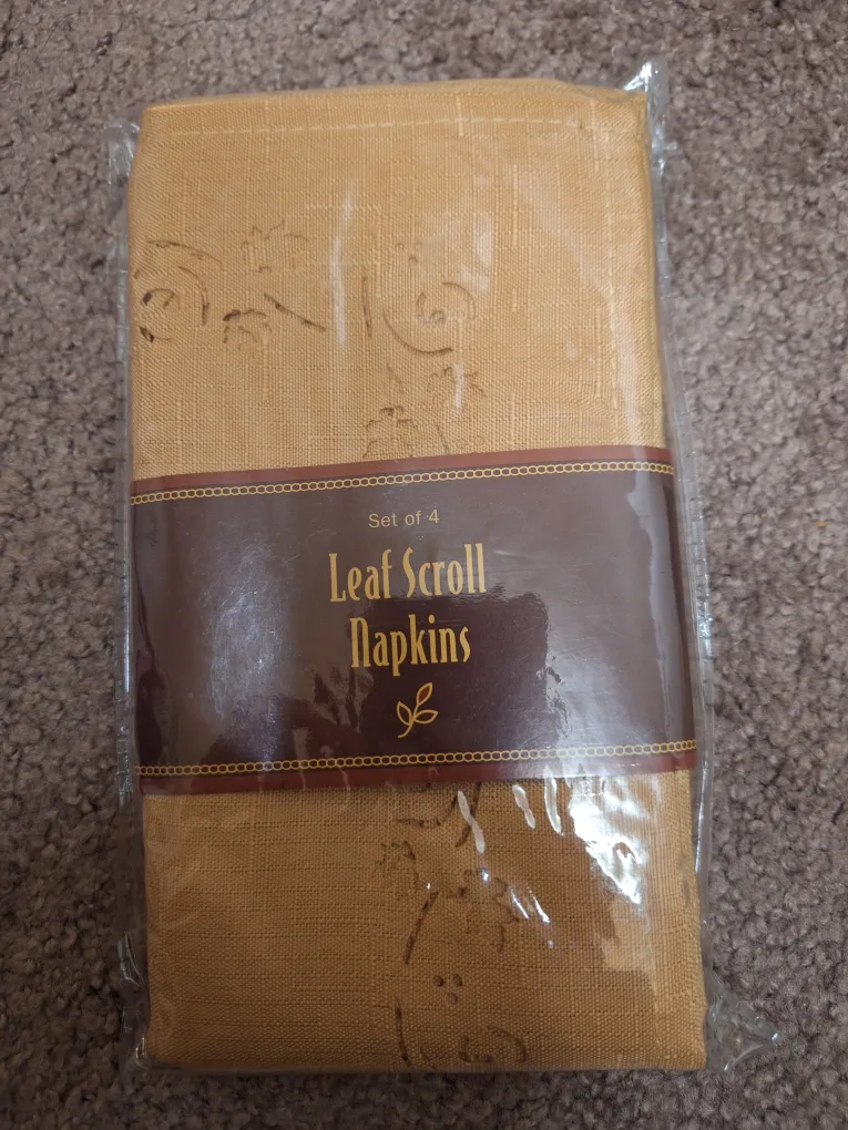 Linens & Things Leaf Scroll Napkins, Set of 4, New thumbnail