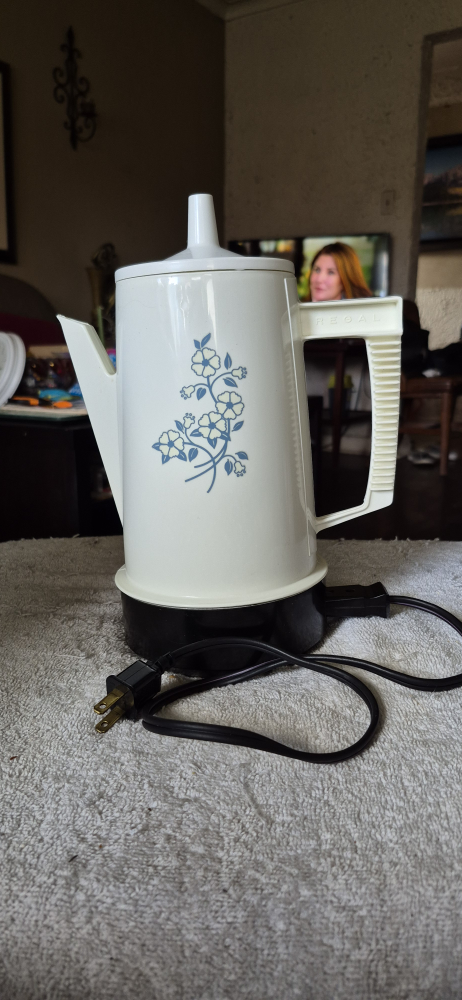 Vintage Regal Poly Perk Electric Coffee Percolator