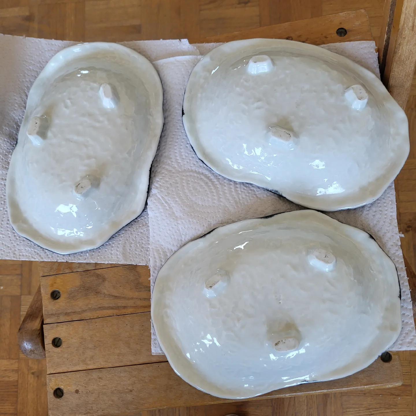 Set of 3 Handmade Ceramic Bowls image indicator(2)