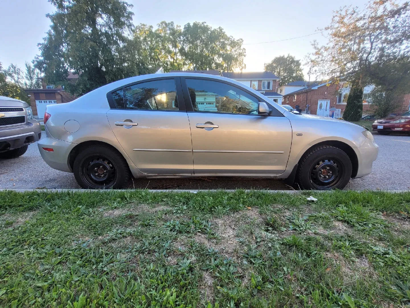 Used Mazda 3 Sedan - Silver image indicator(4)