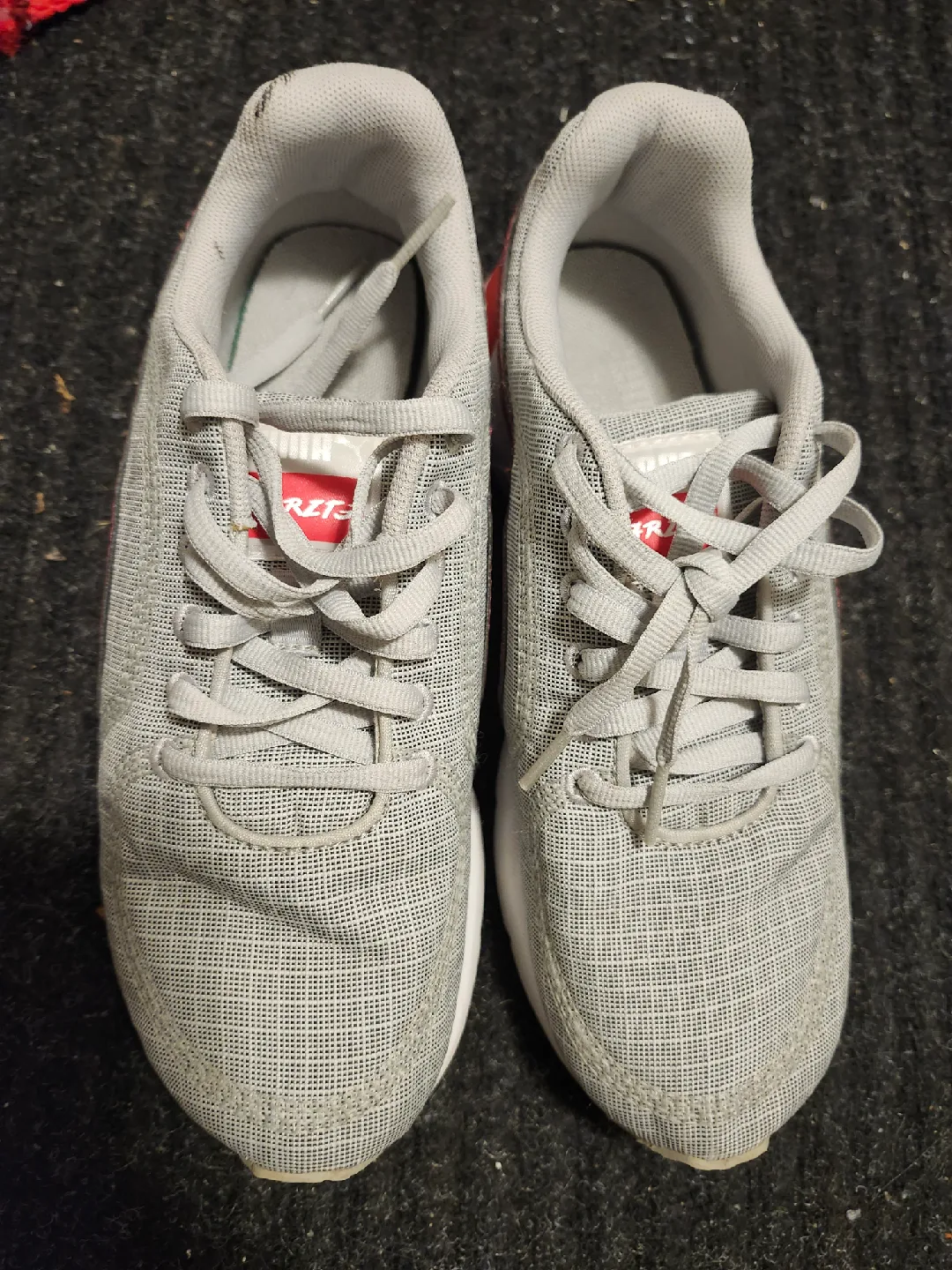 Puma Grey Shoes - Women's Size 5 image indicator(2)